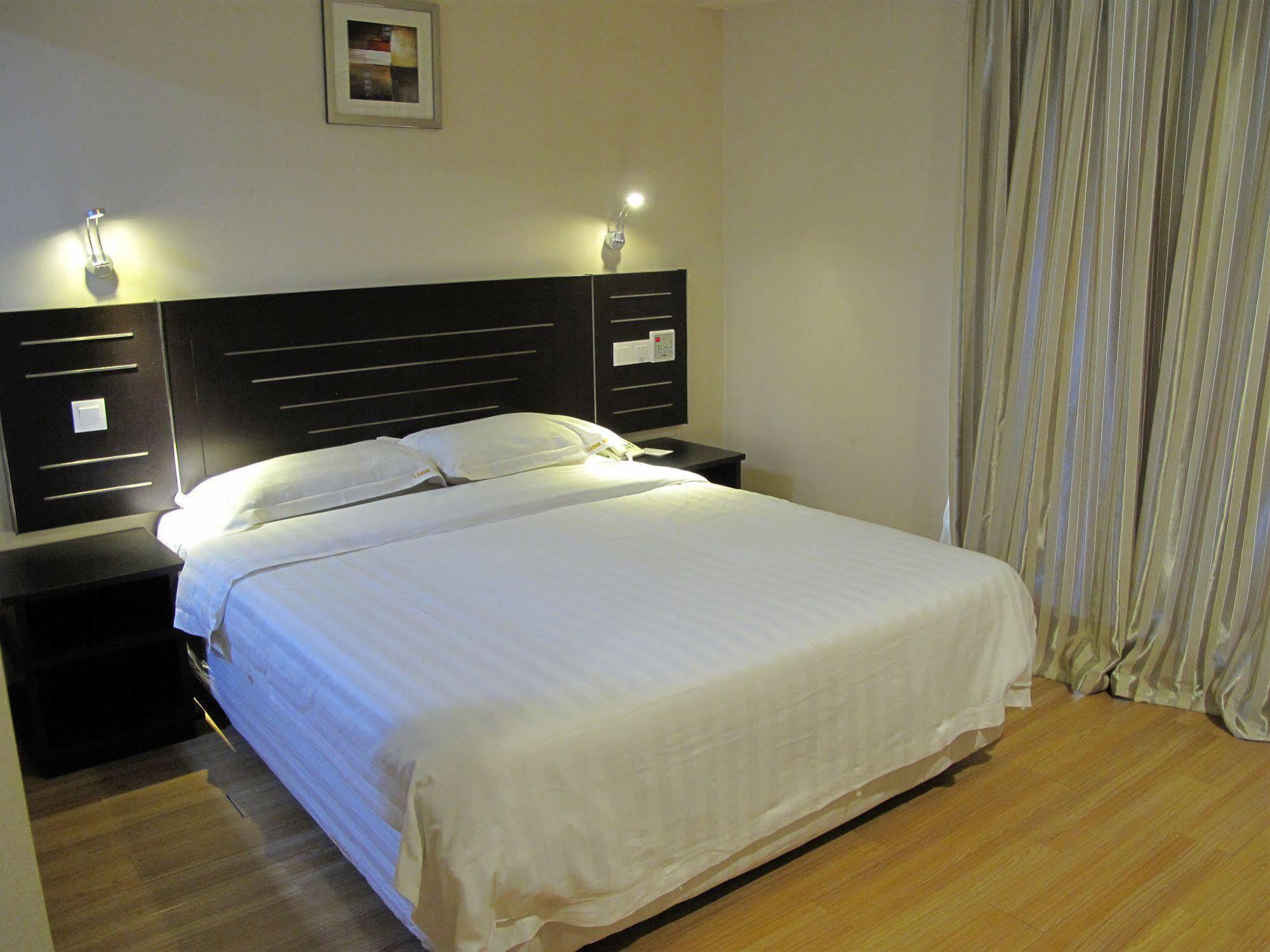 Labuk Hotel Sandakan Eksteriør bilde